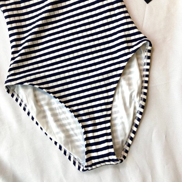 La Blanca Set Sail Lingerie One Piece Swimsuit Women's 6 Indigo Stripe NWT - Picture 4 of 12